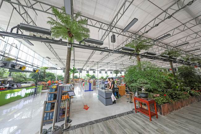 4-生态智慧餐厅建设有超市 方便员工生涯.jpg